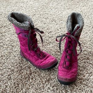 👢Women’s Columbia Lace Up Winter Boots, hot fushia, Size 5👢